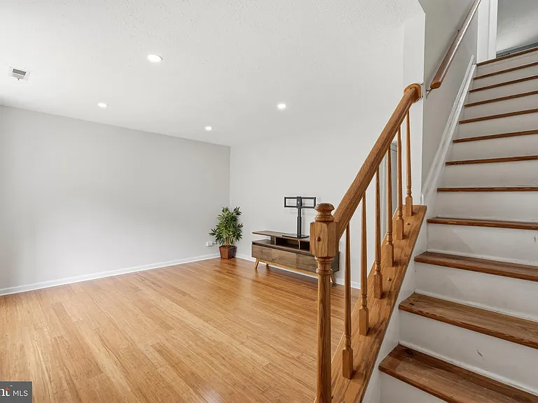 15711 Ambiance Dr — Photo 14