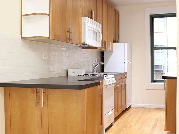 4th image of 531 E 78th St APT 1D