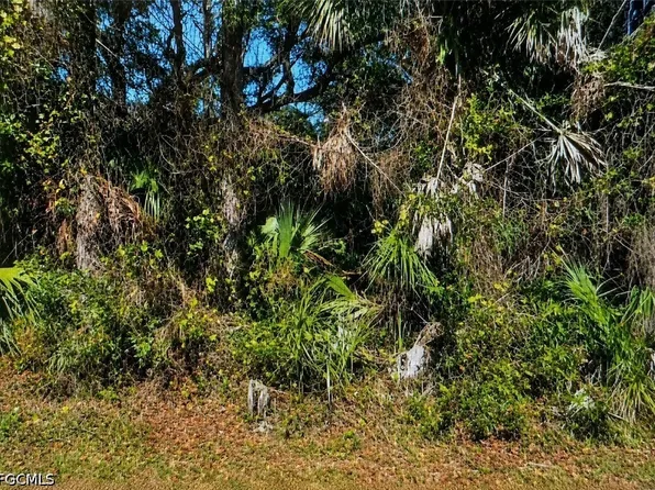 Stockton Ave, North Port, FL 34286