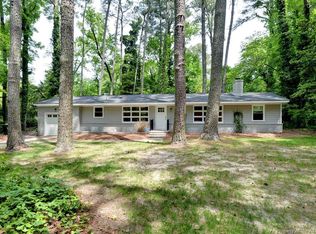 609 Piney Point Rd, Yorktown, VA 23692