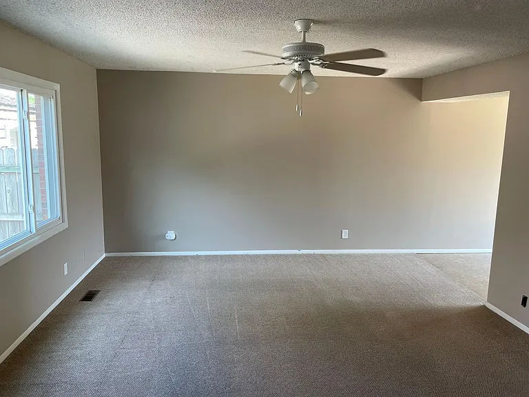 4324 Abbott Rd — Photo 6