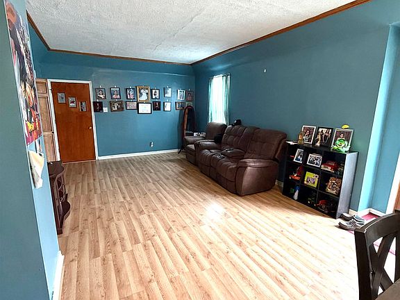 3rd image of 1219 W Park Ave
