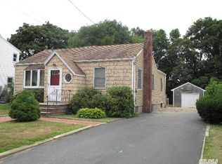 619 3rd Ave, East Northport, NY 11731