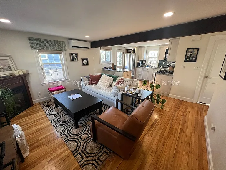 76 Granite St — Photo 4