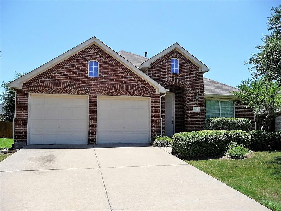 1st image of 2428 Foxwood Ln