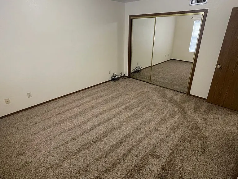 2949 Los Amigos Ct — Photo 18