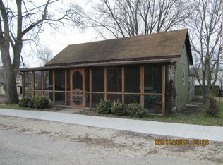 507 S Vine St, Chamois, MO 65024