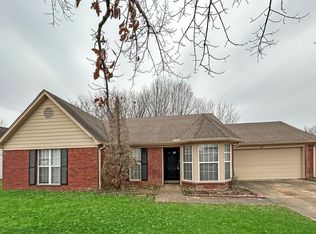6907 Amanda Dr N, Olive Branch, MS 38654
