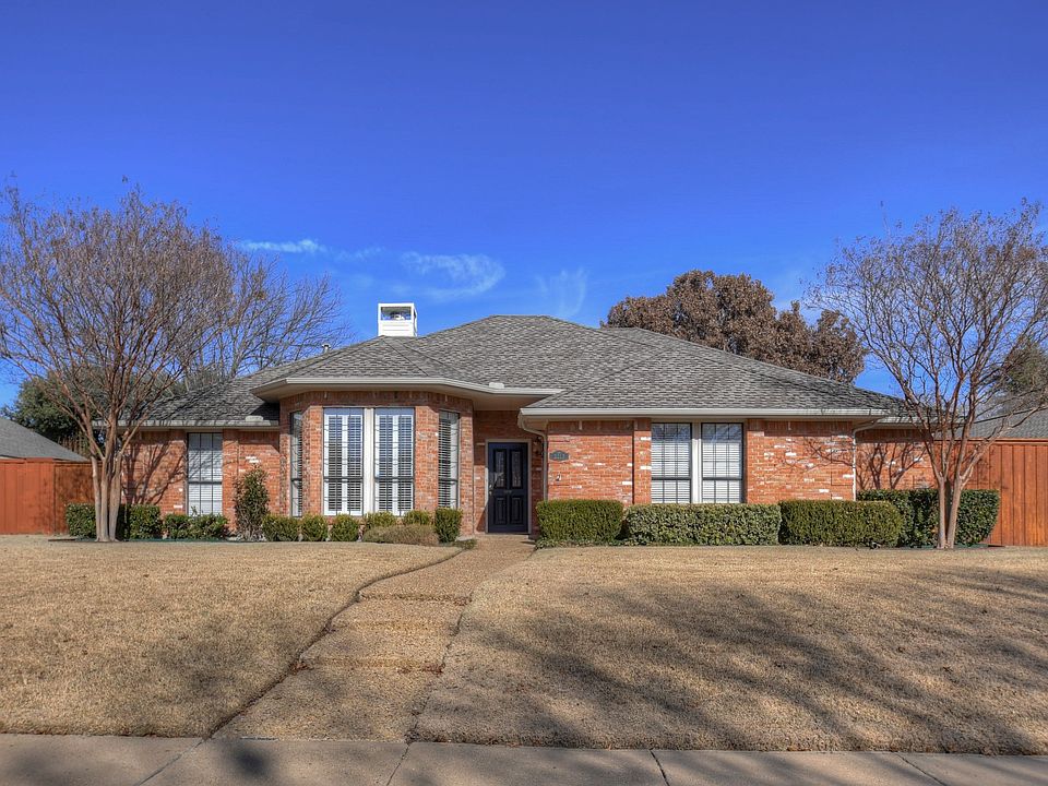 1st image of 2213 Bluffton Dr