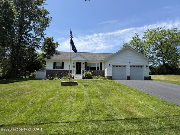 163 Davenport St, Dallas, PA 18612