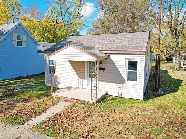 422 W 11th St, Mount Carmel, IL 62863