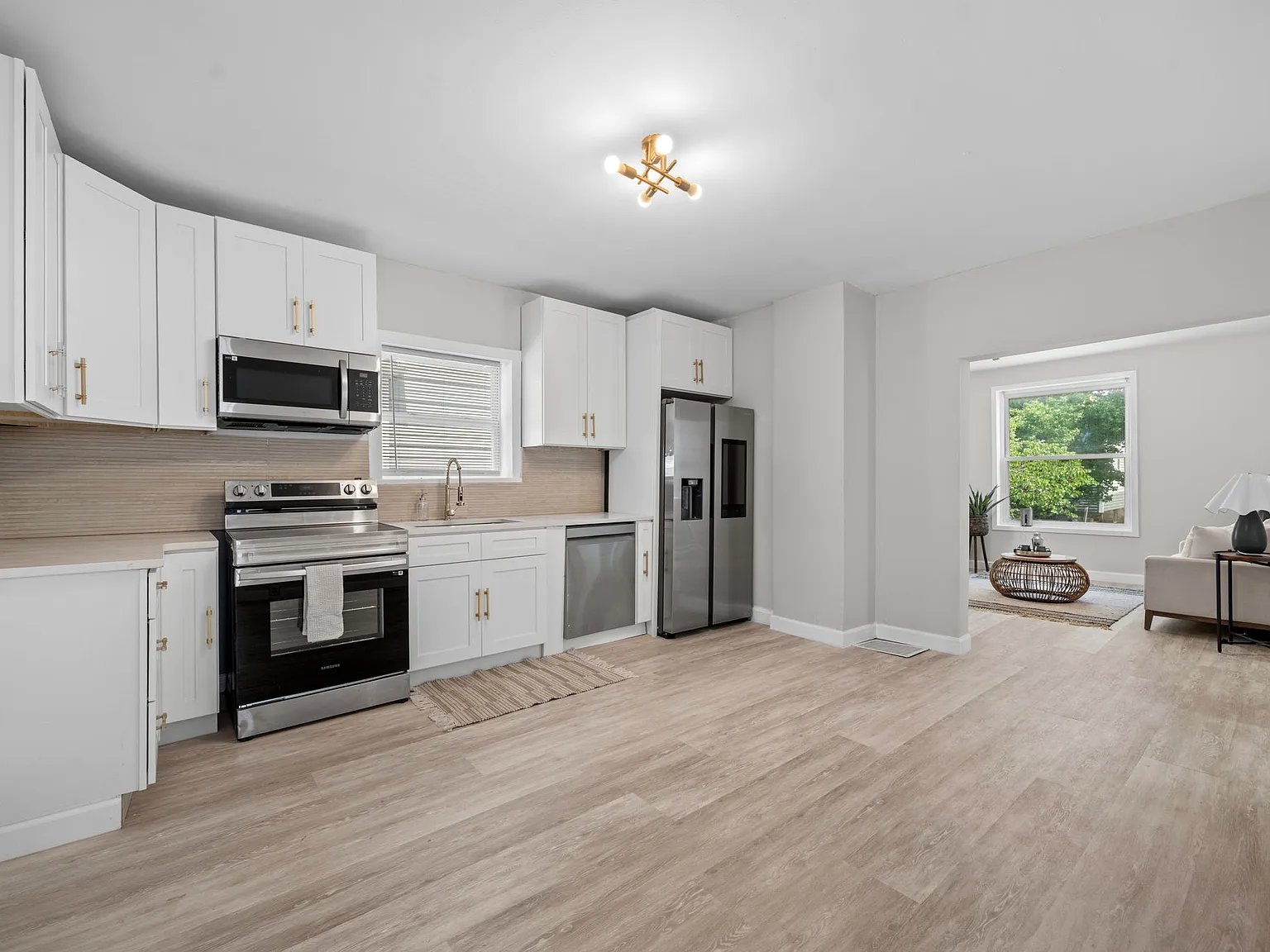 2 bed, 1066 sqft, $1,650 — Photo 3