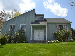 89 Scenic Ridge Dr, Brewster, NY