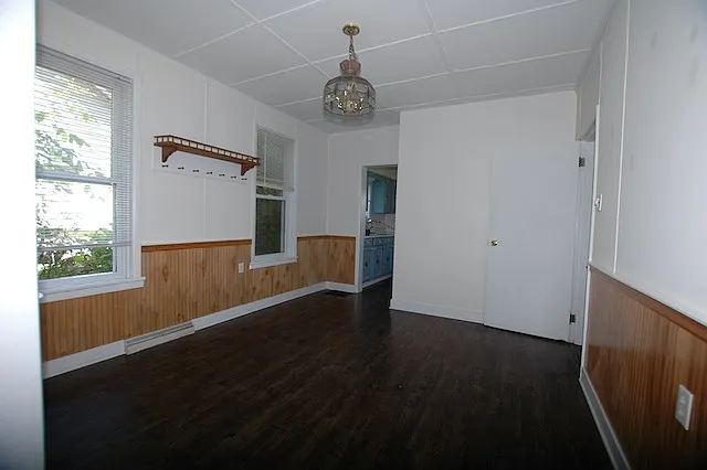 3 bed, 1.5 bath, 2260 sqft, $1,250 — Photo 4