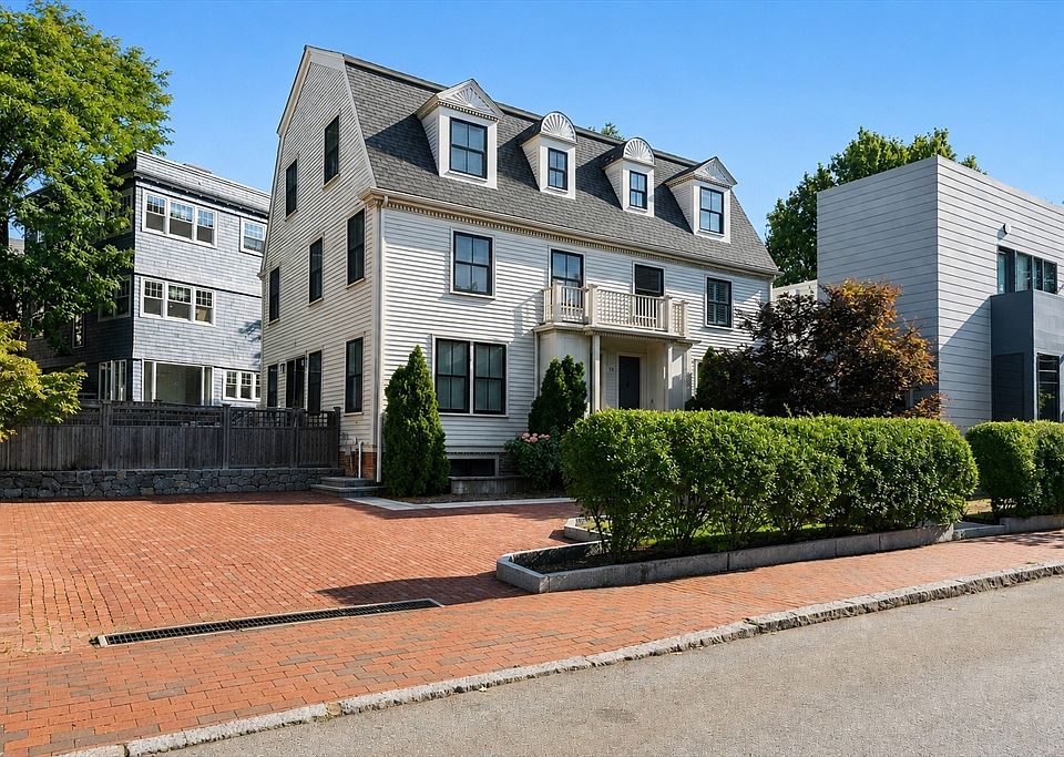 1st image of 39 Hammond St APT 2