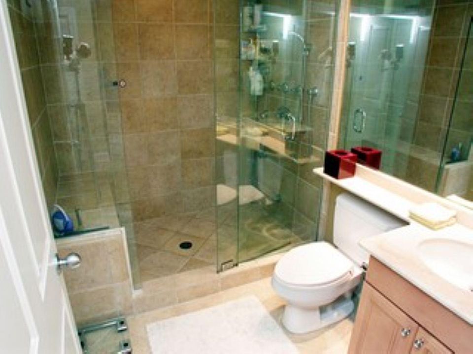 Lower level walk-in steam shower