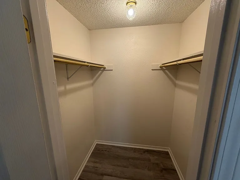 1272 N Tradition Ave — Photo 10