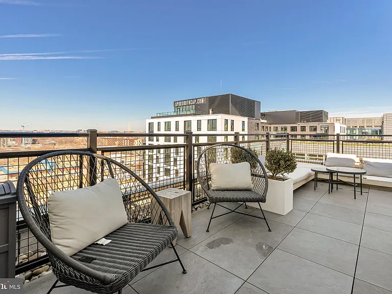 37 L St SE #507 — Photo 30