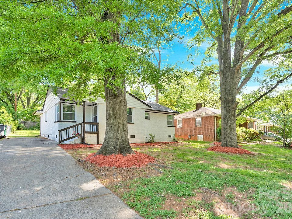 1st image of 3300 Bonaire Dr