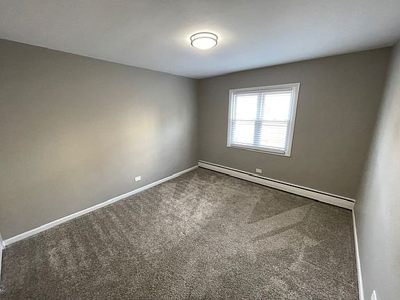 5th image of 19 N Dryden Pl APT 1D