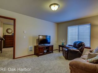 1533 NW 5th Ave, Oak Harbor, WA 98277