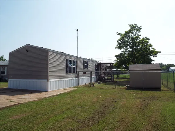 218 Wildwind St, Gun Barrel City, TX 75156