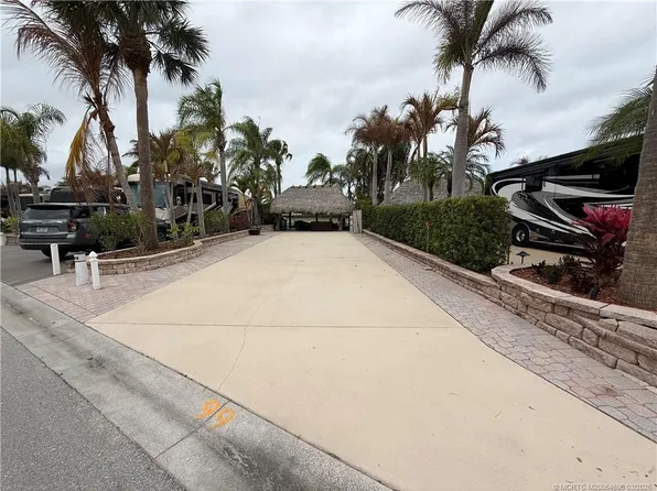99 NW Boundary Dr, Port Saint Lucie, FL 34986