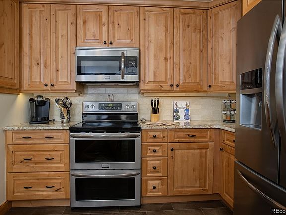 5th image of 2800 Eagleridge Dr #B-1