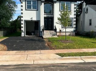 130 Mineola Pl, Edison, NJ 08817