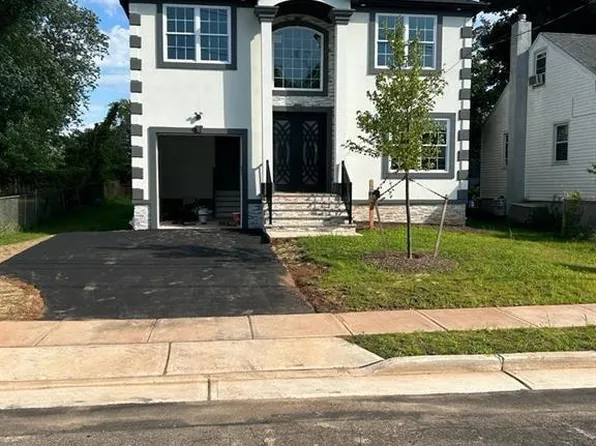 130 Mineola Pl, Edison, NJ 08817