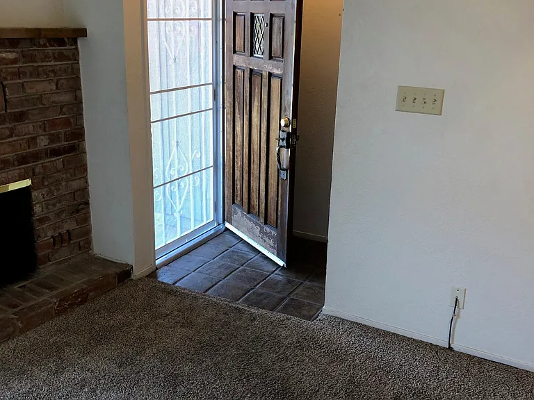 530 N Prospect St #1 — Photo 2