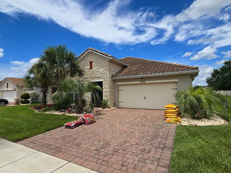 3729 Isles Arbor Ln — Photo 3