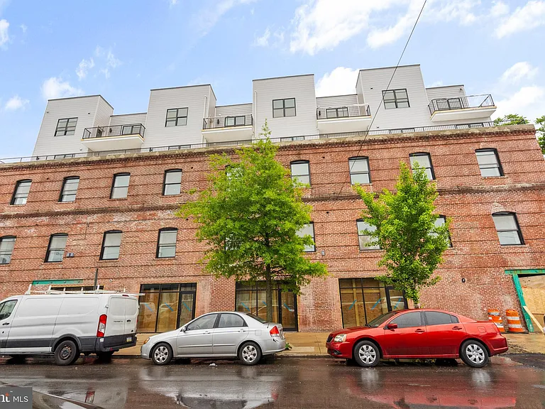 3211 Cedar St #208 — Photo 3