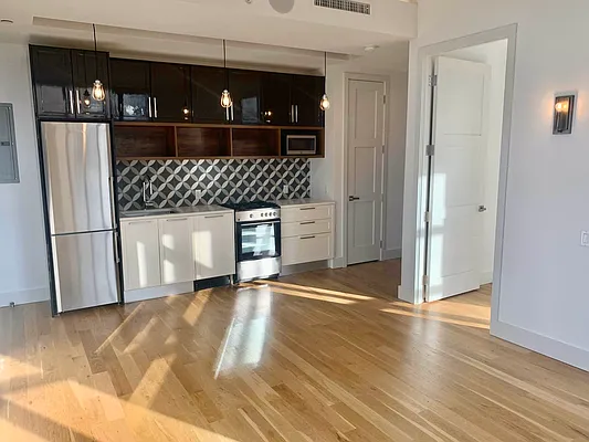 Rented by EXR | media 7