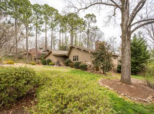 12352 N Fox Den Dr, Knoxville, TN 37934