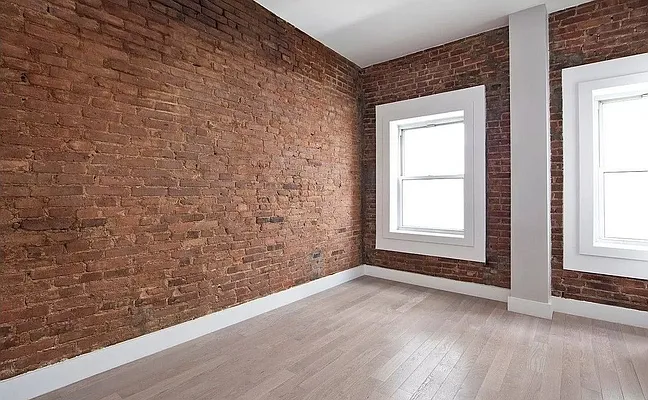 Rented by Akam Sales and Brokerage | media 18