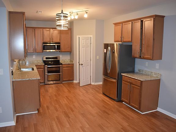 3rd image of 2026 Aberglen Dr