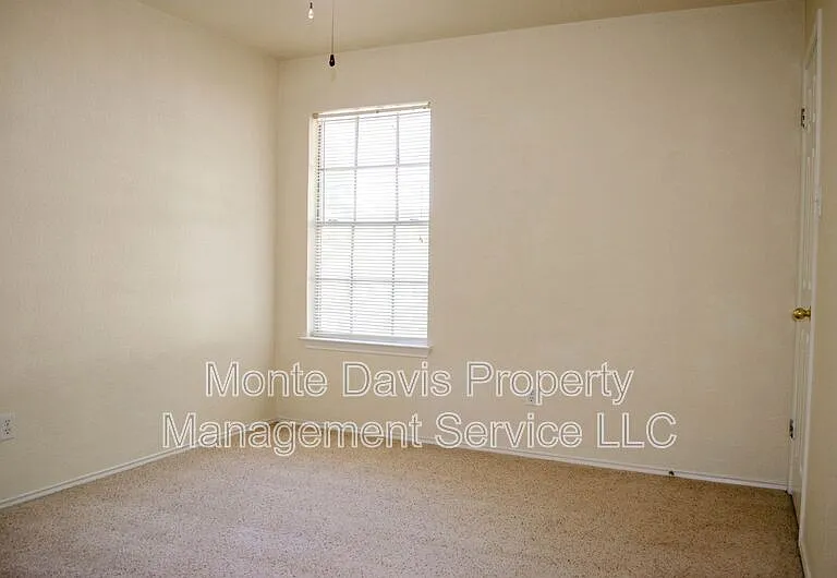 505 Shant St — Photo 11