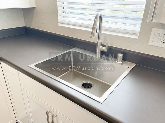4th image of 1030 23rd St #3