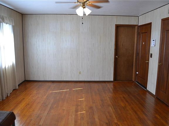 4th image of 934 SW 56th St