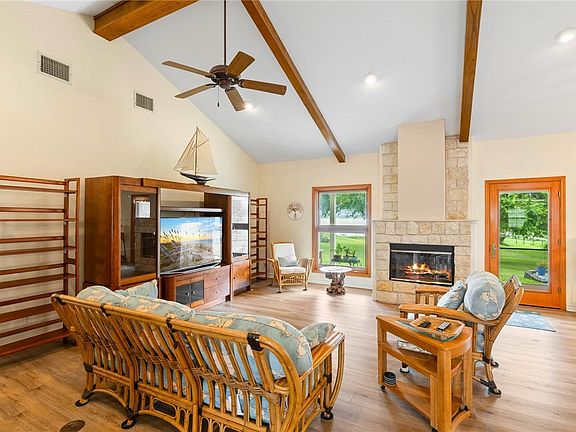 4th image of 575 County Road 3651