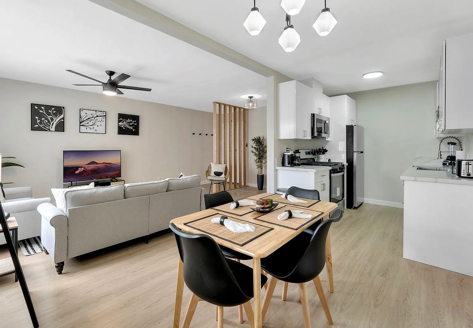 Wishing Well Apartments — Photo 1