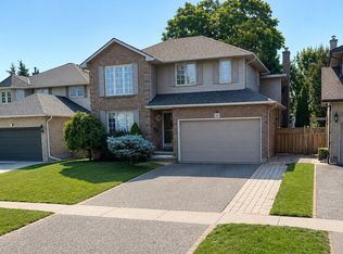 833 Sundance Cir, Oshawa, ON L1J8B4