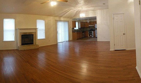 3rd image of 4108 Odelia Dr