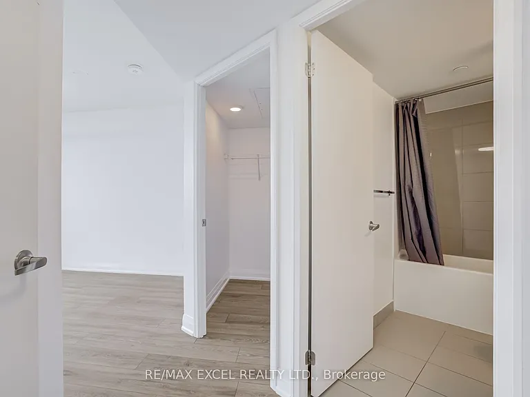 30 Gibbs Rd #1407 — Photo 23