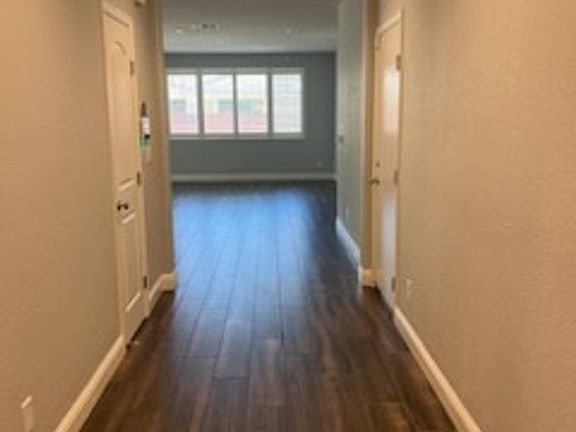 3rd image of 363 Water Lily Cir