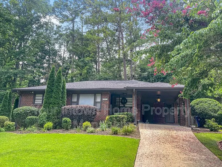 1597 Stanford Way — Photo 21