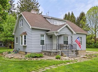 3487 Vanderhoof Rd, Barberton, OH 44203
