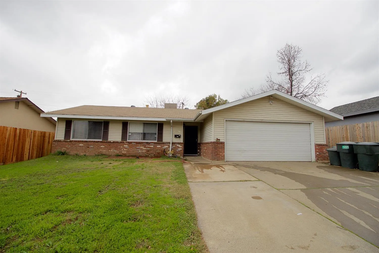 6921 Weddigen Way photo 1