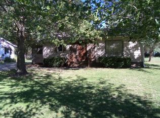 167 Hunt St, Brookfield, MO 64628